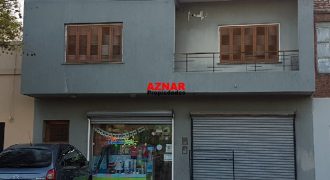Local con vivienda en Pellegrini 587