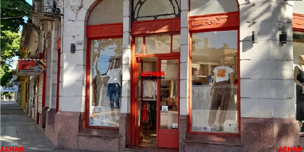 Local en Pellegrini y Brown